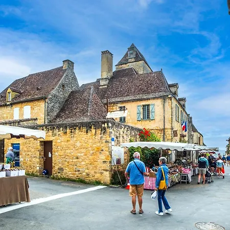La Bourgeoisie Villa *