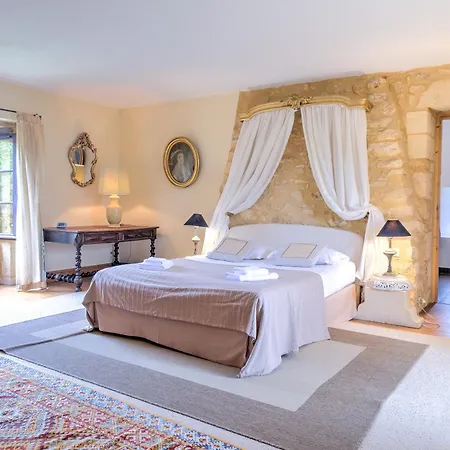 La Bourgeoisie Villa